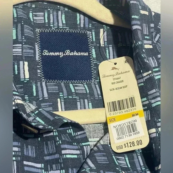 Tommy Bahama Short Sleeve Button Down NWT Men’s Medium​ - Picture 5 of 6